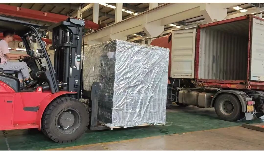 泰国水性涂料订单，顺利安全到港！